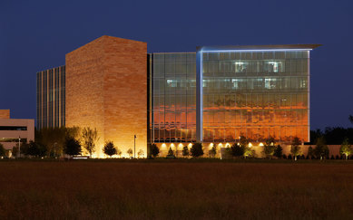 Independent Financial Headquarters Exterior Workplace Office Architecture SmithGroup Dallas McKinney
